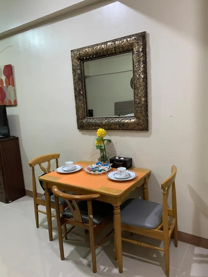 One Palm Tree Villas Condominium - Studio 2Nd Fl With Balcony - Across Terminal 3 Airport Pasay 0*,