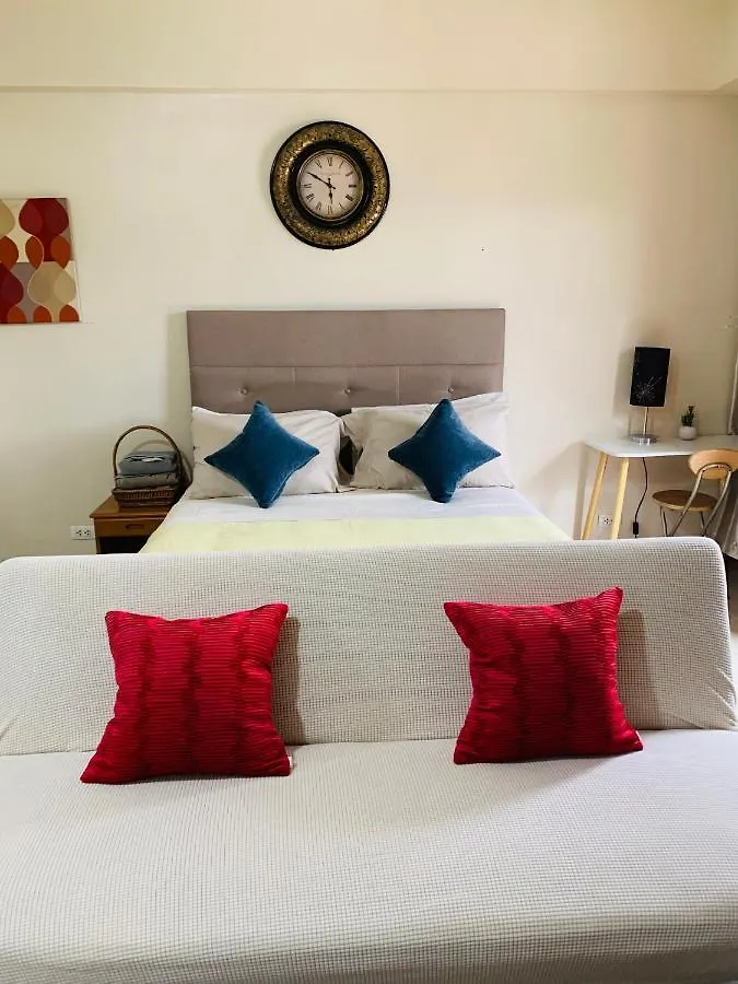 One Palm Tree Villas Condominium - Studio 2Nd Fl With Balcony - Across Terminal 3 Airport Pasay 0*,  Philippines