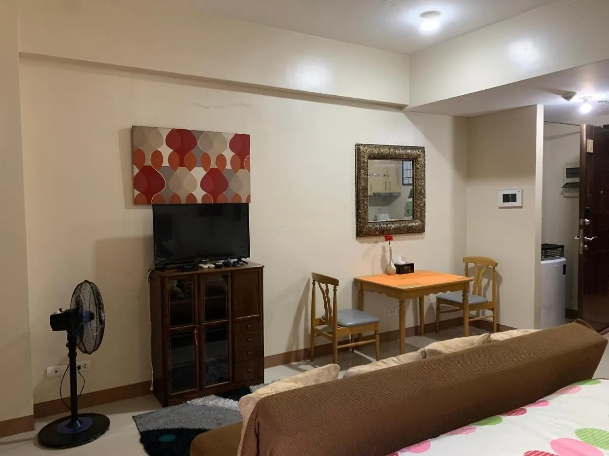 One Palm Tree Villas Condominium - Studio 2Nd Fl With Balcony - Across Terminal 3 Airport Pasay Aparthotel