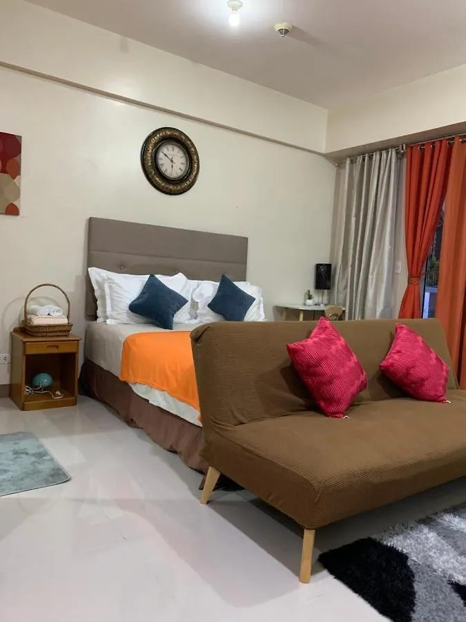 One Palm Tree Villas Condominium - Studio 2Nd Fl With Balcony - Across Terminal 3 Airport Pasay Aparthotel