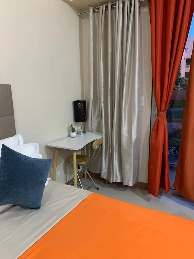 One Palm Tree Villas Condominium - Studio 2Nd Fl With Balcony - Across Terminal 3 Airport Pasay Aparthotel