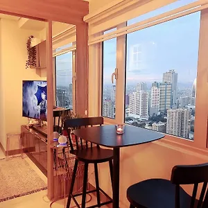 Cozy Penthouse 2br W Balcony - Amazing Manila Bay View And Skyline Near Moa Aparthotel