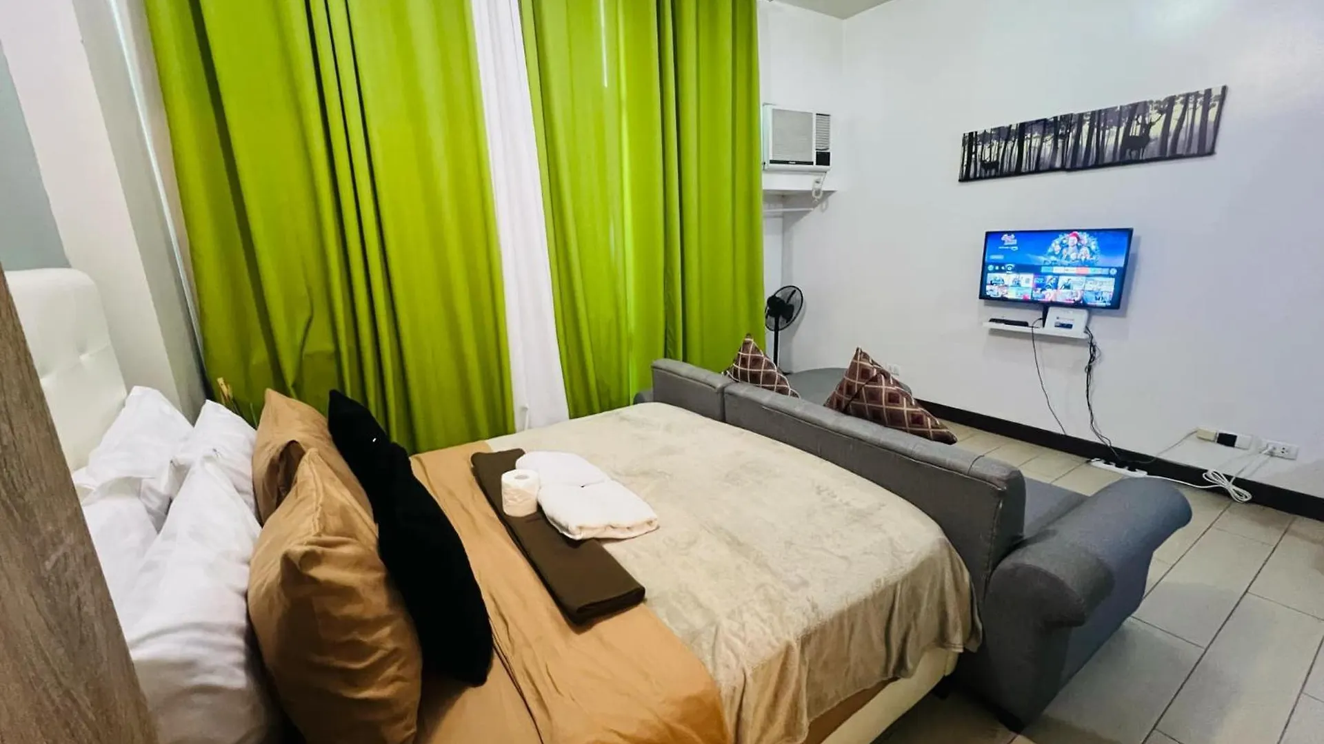 Aparthotel One Palm Tree Villas Condominium - Studio 2Nd Fl With Balcony - Across Terminal 3 Airport Pasay